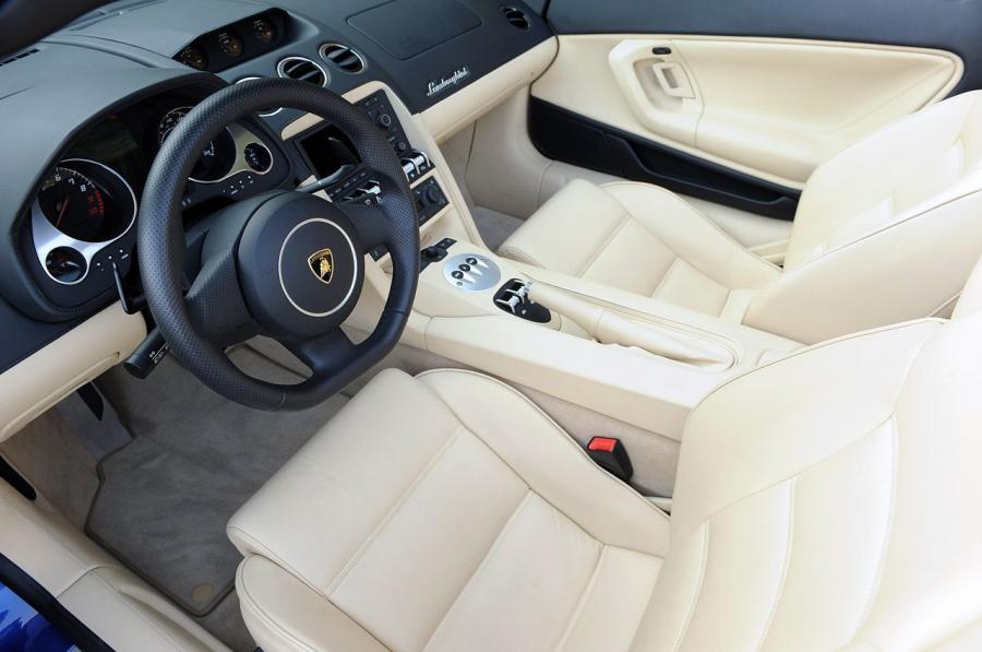  Lamborghini Gallardo LP550-2 Spyder 2011 года  (фото 35 из 78)